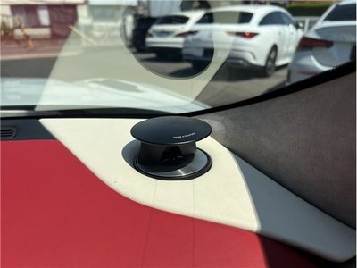 2017 Aston Martin DB11 — миниатюра 12