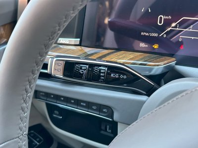 2026 Cadillac ESCALADE — миниатюра 44