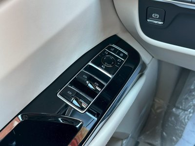 2026 Cadillac ESCALADE — миниатюра 47