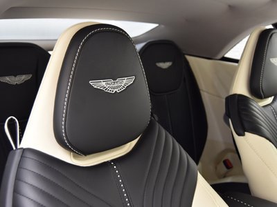 صورة 25 لـ 2018 Aston Martin DB11 VOLANTE