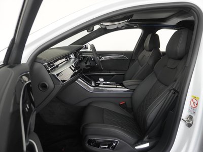 2025 AUDI S8 photo 9