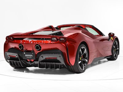 صورة 9 لـ 2024 Ferrari SF90 SPIDER