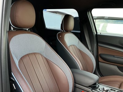 صورة 46 لـ 2024 MINI COOPER CLUBMAN
