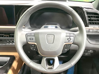 2024 Toyota CROWN SPORT photo 12