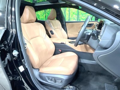 2024 Toyota CROWN SPORT photo 9