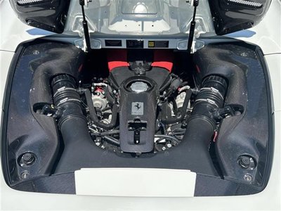 صورة مصغرة 32 لـ 2023 Ferrari F8 SPIDER