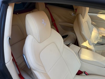 صورة 30 لـ 2010 Ferrari FF
