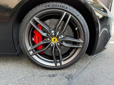 صورة 7 لـ 2010 Ferrari FF