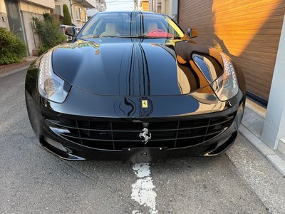 صورة 3 لـ 2010 Ferrari FF