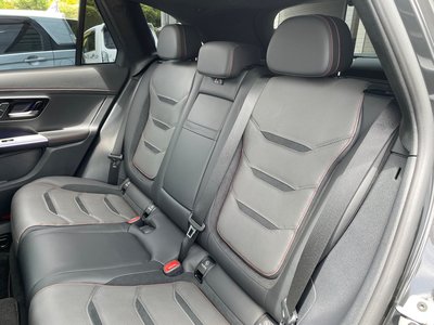 2025 Mercedes-BENZ GLC AMG 照片 13