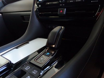 صورة 41 لـ 2025 Toyota ALPHARD