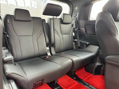 صورة 20 لـ 2025 Toyota ALPHARD