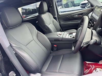 صورة 10 لـ 2025 Toyota ALPHARD