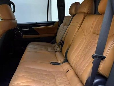 2022 Lexus LX photo 9
