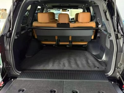2022 Lexus LX photo 7