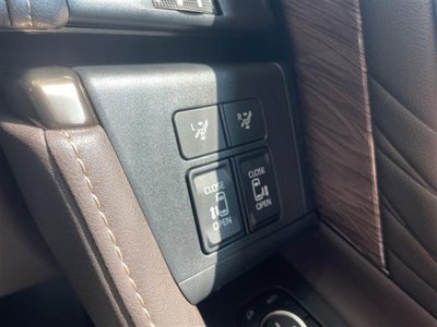 صورة 12 لـ 2025 Toyota ALPHARD