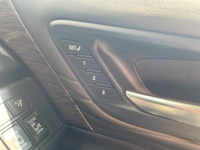 صورة 51 لـ 2025 Toyota ALPHARD