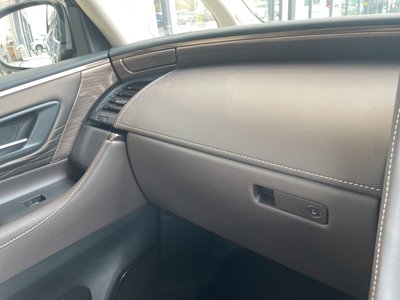 صورة 70 لـ 2025 Toyota ALPHARD