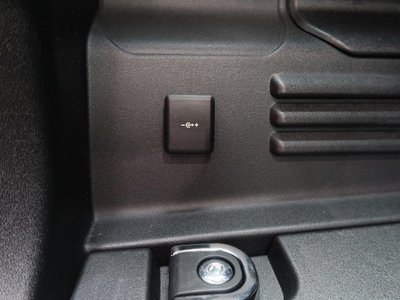 2024 LAND Rover DEFENDER 缩略图 57