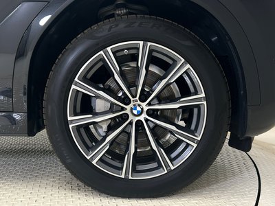 2025 BMW X6 photo 10