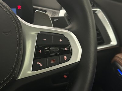 2025 BMW X6 thumbnail 35