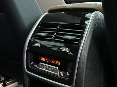 2025 BMW X6 thumbnail 39