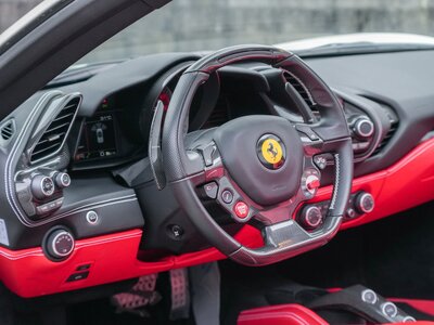 2016 Ferrari 488 SPIDER 照片 4