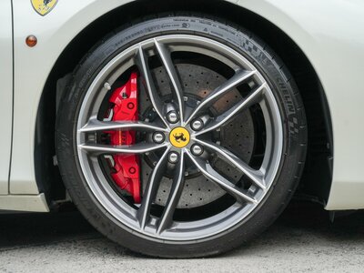 2016 Ferrari 488 SPIDER 照片 35