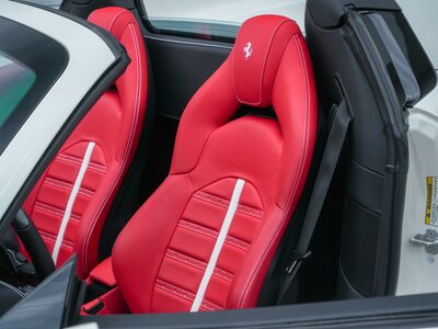 2016 Ferrari 488 SPIDER 照片 39