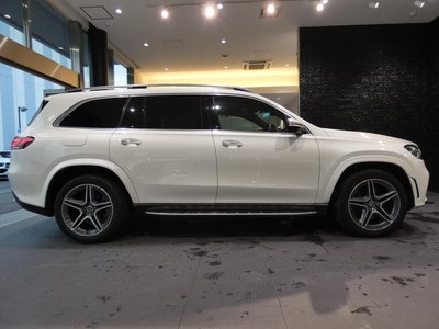 2022 Mercedes-BENZ GLS thumbnail 30