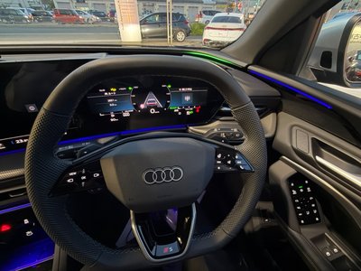 صورة مصغرة 30 لـ 2025 AUDI SQ5