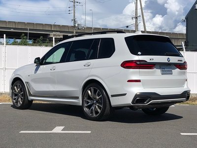 2021 BMW X7 photo 7