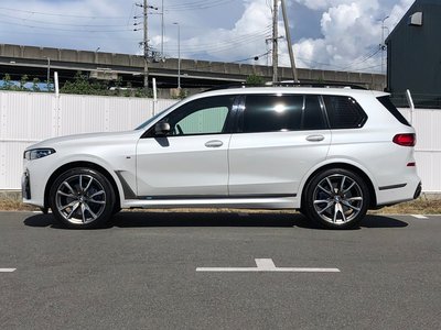 2021 BMW X7 photo 6