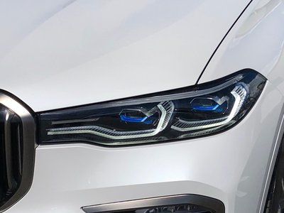 2021 BMW X7 thumbnail 24