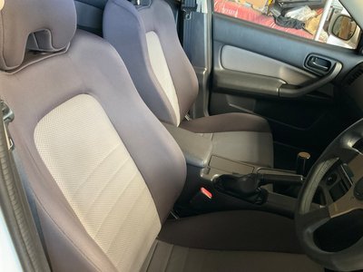 1999 Nissan SKYLINE 缩略图 4