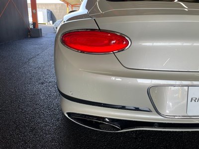 صورة 16 لـ 2018 Bentley CONTINENTAL