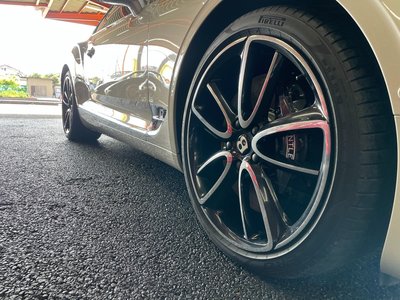 صورة 12 لـ 2018 Bentley CONTINENTAL