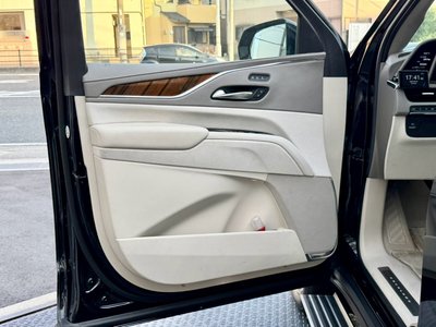 صورة مصغرة 42 لـ 2022 Cadillac ESCALADE