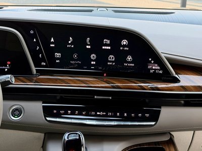 صورة مصغرة 49 لـ 2022 Cadillac ESCALADE
