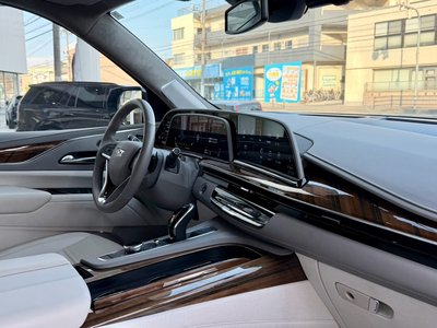صورة مصغرة 25 لـ 2022 Cadillac ESCALADE