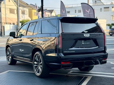 صورة مصغرة 9 لـ 2022 Cadillac ESCALADE