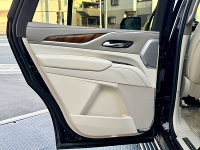 صورة مصغرة 41 لـ 2022 Cadillac ESCALADE