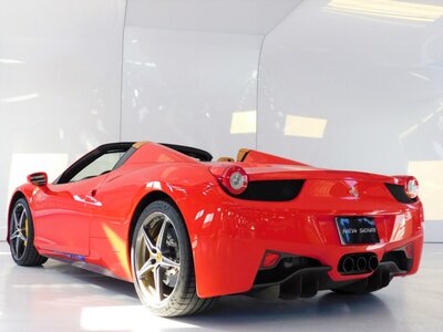 صورة 25 لـ 2013 Ferrari 458 SPIDER