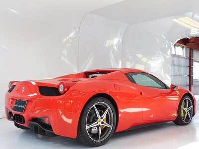 صورة 44 لـ 2013 Ferrari 458 SPIDER