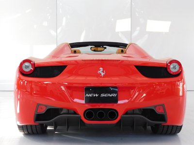 صورة 46 لـ 2013 Ferrari 458 SPIDER