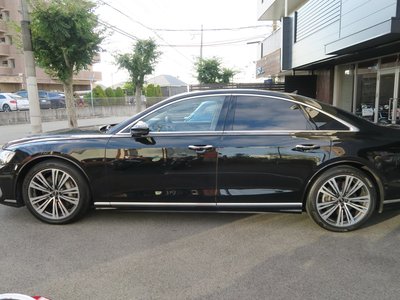2022 AUDI A8 photo 7