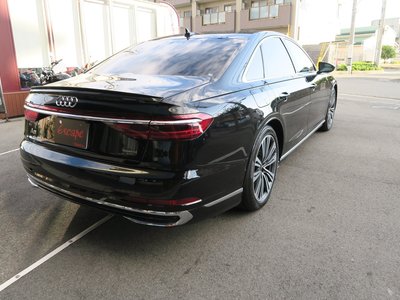 2022 AUDI A8 photo 5