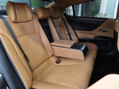 2024 Lexus ES thumbnail 80