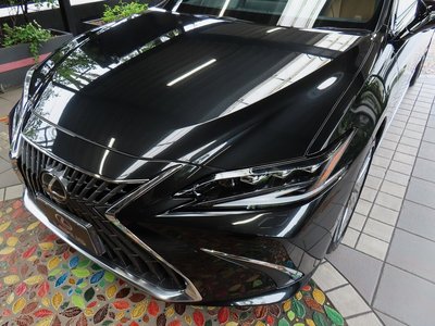 2024 Lexus ES thumbnail 36