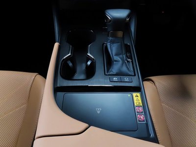 2024 Lexus ES thumbnail 73